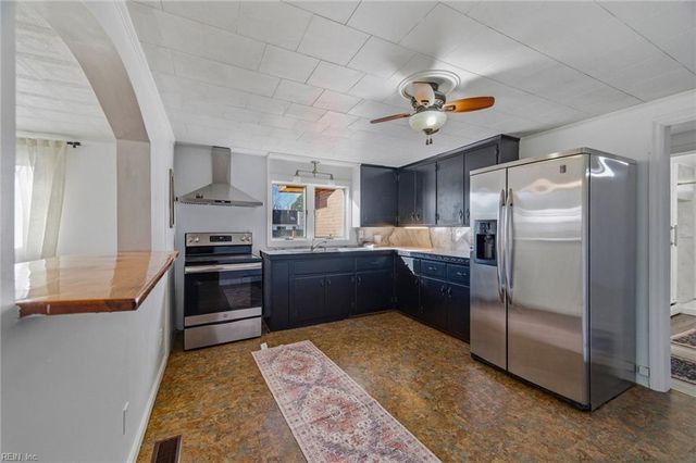 1160 Culver LN, Virginia Beach, VA 23454