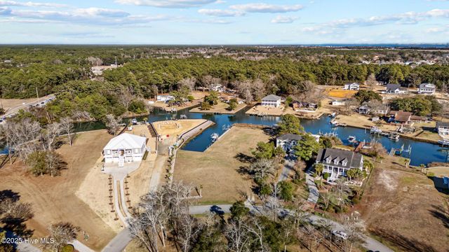 113 Cape Point Boulevard, Cape Carteret, NC 28584
