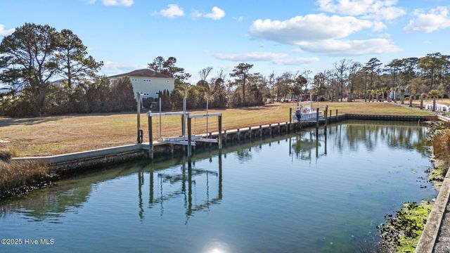 113 Cape Point Boulevard, Cape Carteret, NC 28584