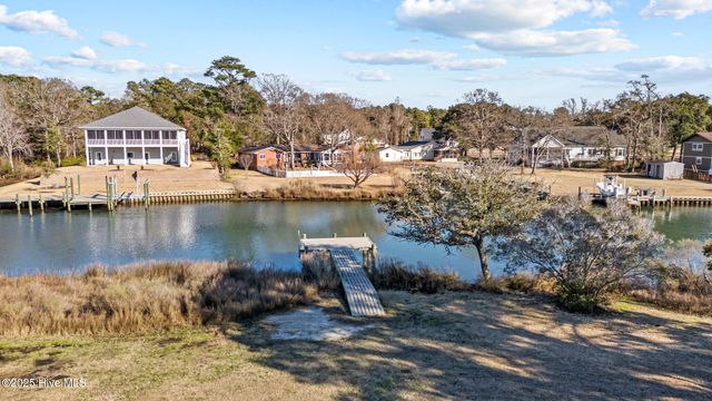 113 Cape Point Boulevard, Cape Carteret, NC 28584