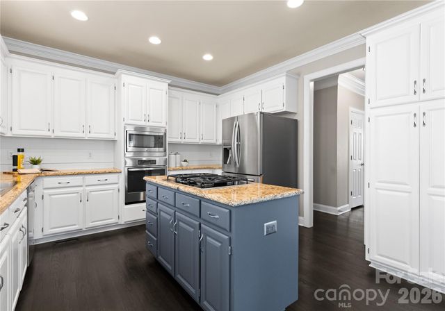 6612 Saunton Court, Charlotte, NC 28277