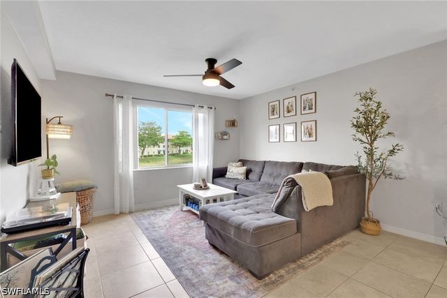 8304 Key Royal CIR 1723, Naples, FL 34119