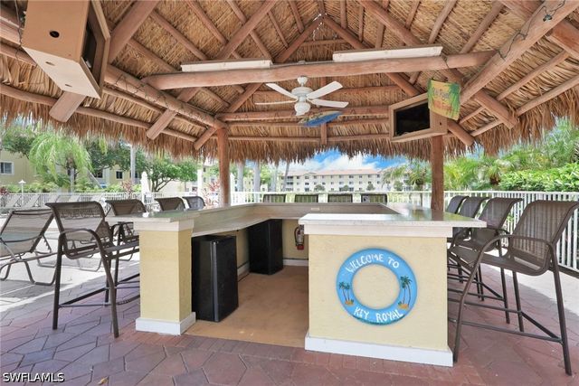 8304 Key Royal CIR 1723, Naples, FL 34119