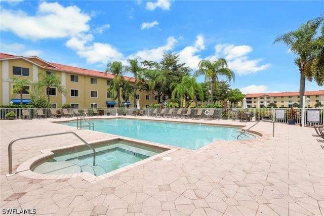 8304 Key Royal CIR 1723, Naples, FL 34119