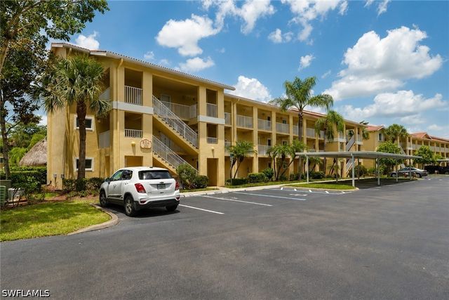 8304 Key Royal CIR 1723, Naples, FL 34119