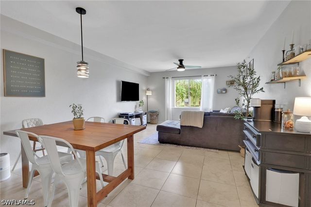 8304 Key Royal CIR 1723, Naples, FL 34119