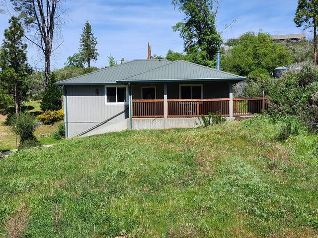 10006 Wendell Rd, Mountain Ranch, CA 95246
