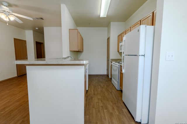 1000 Diamond Dr (Unit 3201-3204), Boerne, TX 78006