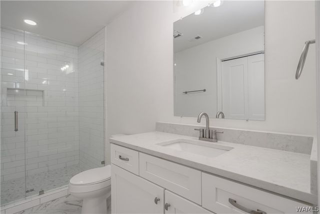 1738 Hollow, Tuscaloosa, AL 35406