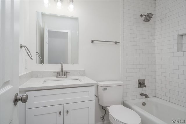 1738 Hollow, Tuscaloosa, AL 35406