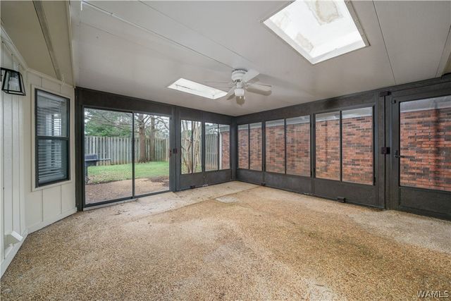 1738 Hollow, Tuscaloosa, AL 35406