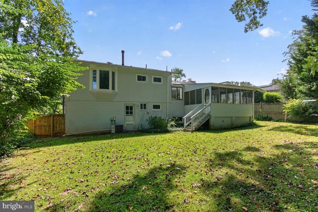 6413 TONE DR, Bethesda, MD 20817