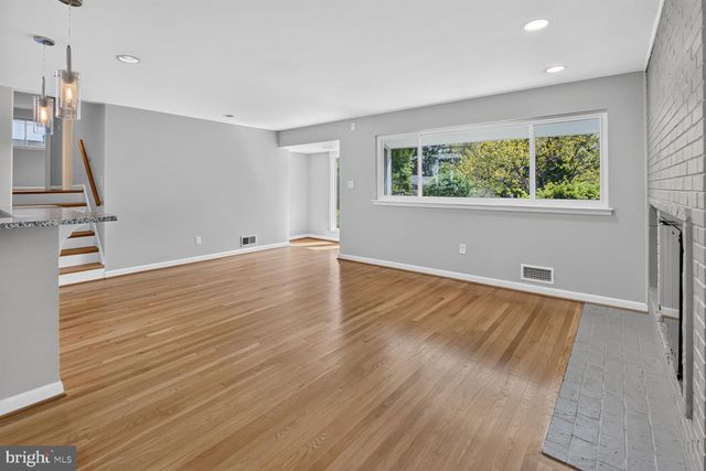 6413 TONE DR, Bethesda, MD 20817