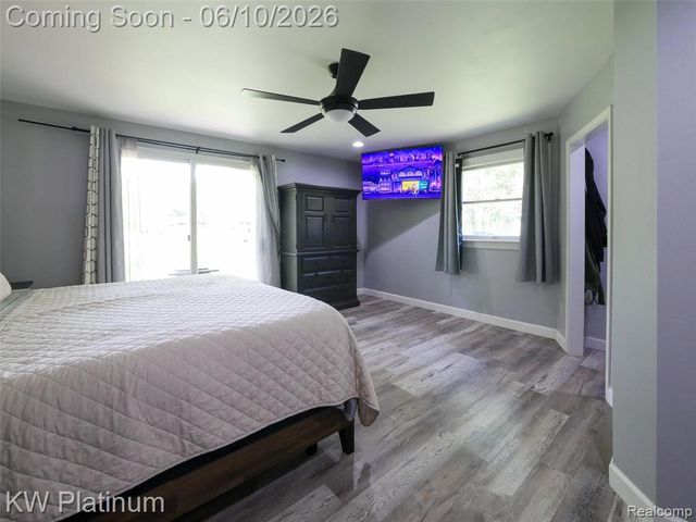 5324 Ravenswood Road, Kimball, MI 48074