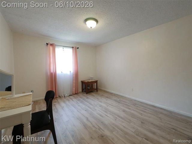 5324 Ravenswood Road, Kimball, MI 48074