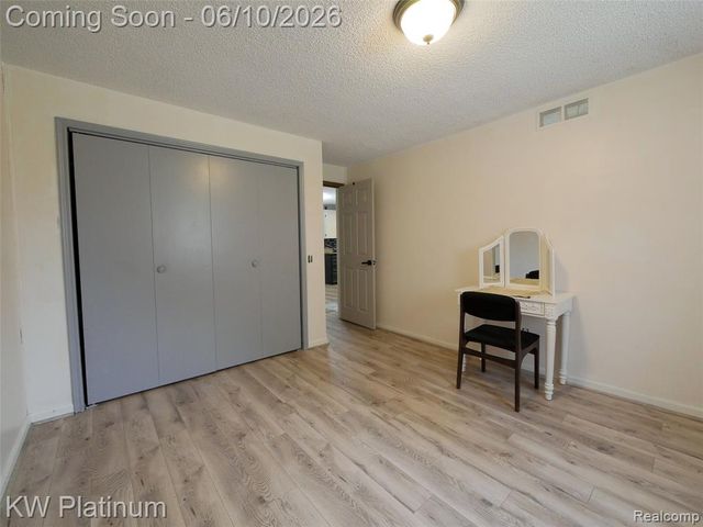 5324 Ravenswood Road, Kimball, MI 48074