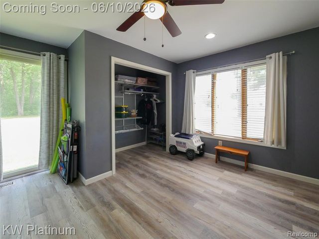 5324 Ravenswood Road, Kimball, MI 48074