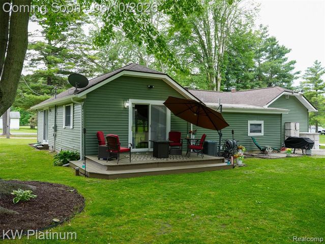 5324 Ravenswood Road, Kimball, MI 48074