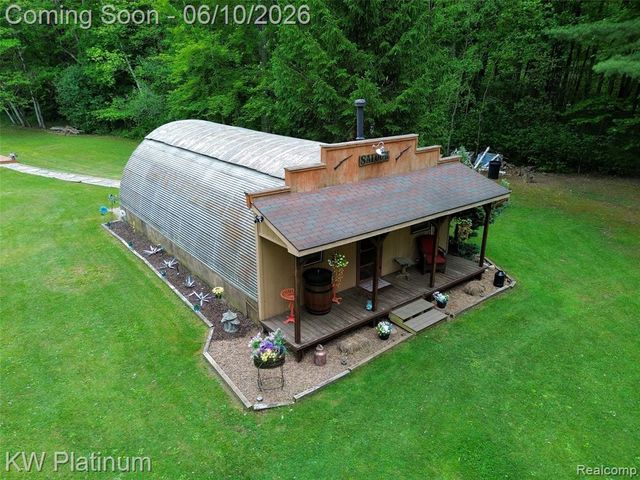 5324 Ravenswood Road, Kimball, MI 48074