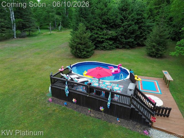 5324 Ravenswood Road, Kimball, MI 48074