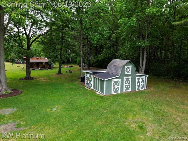 5324 Ravenswood Road, Kimball, MI 48074