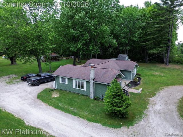 5324 Ravenswood Road, Kimball, MI 48074