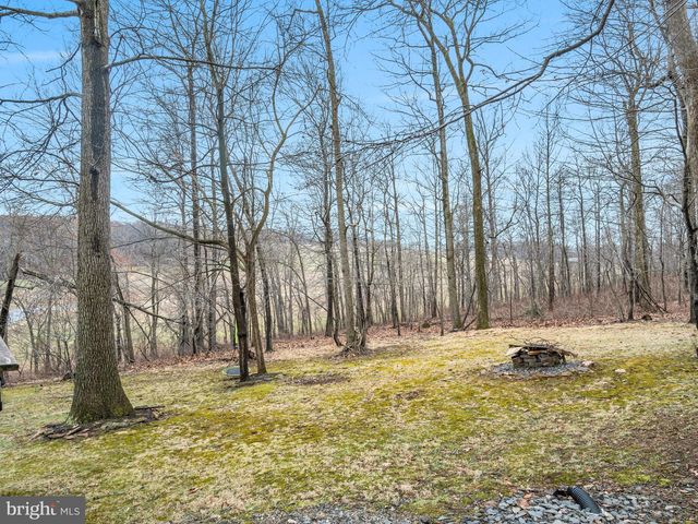 20 INDIAN LN, Felton, PA 17322