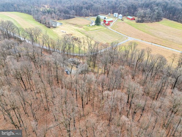 20 INDIAN LN, Felton, PA 17322