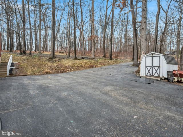 20 INDIAN LN, Felton, PA 17322