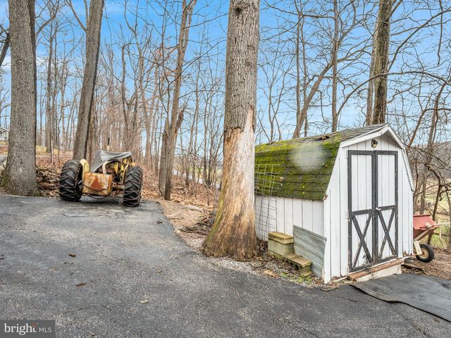 20 INDIAN LN, Felton, PA 17322