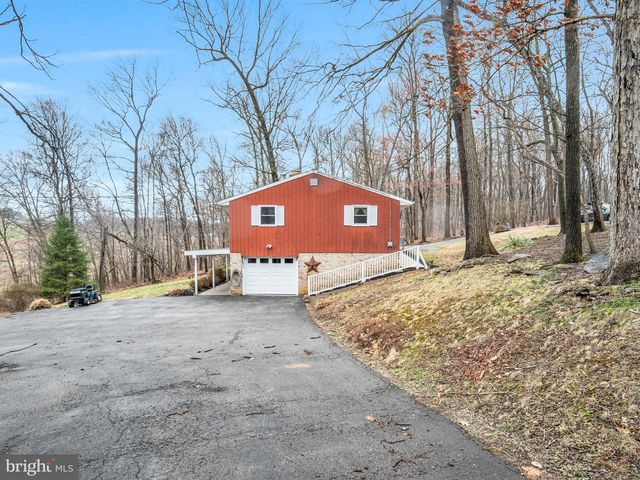 20 INDIAN LN, Felton, PA 17322