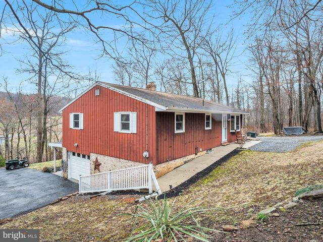 20 INDIAN LN, Felton, PA 17322