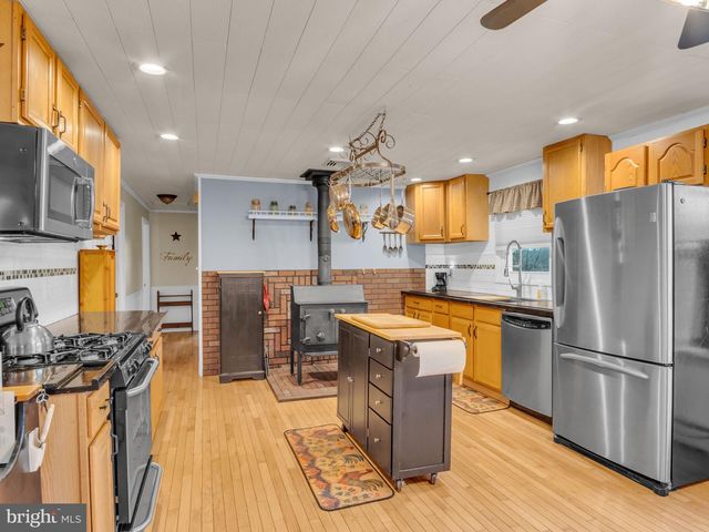 20 INDIAN LN, Felton, PA 17322