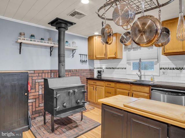 20 INDIAN LN, Felton, PA 17322