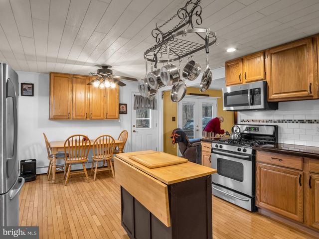 20 INDIAN LN, Felton, PA 17322