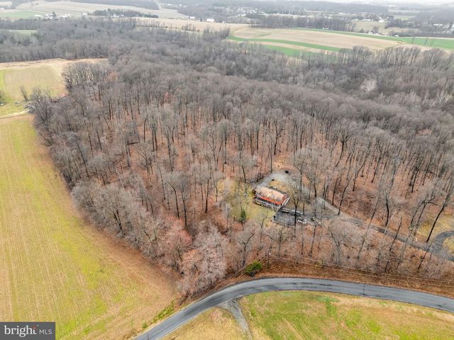 20 INDIAN LN, Felton, PA 17322