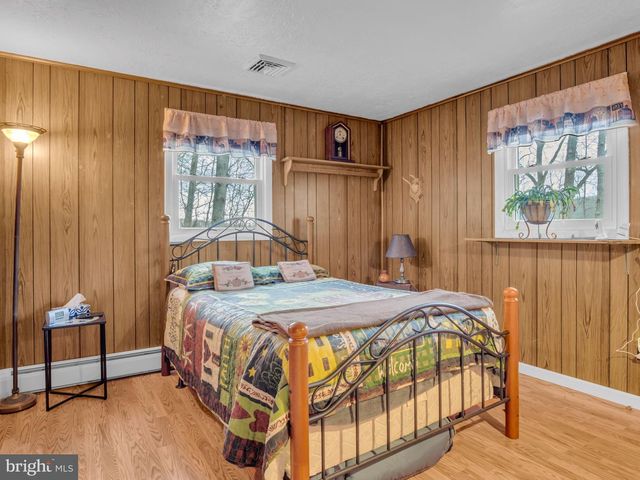 20 INDIAN LN, Felton, PA 17322