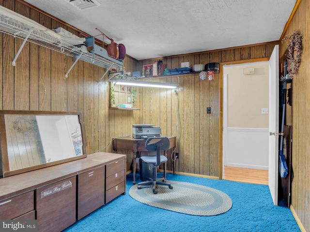 20 INDIAN LN, Felton, PA 17322