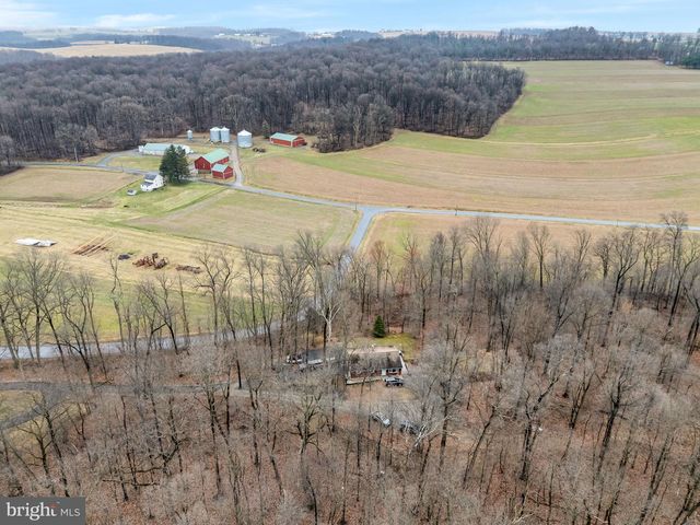 20 INDIAN LN, Felton, PA 17322