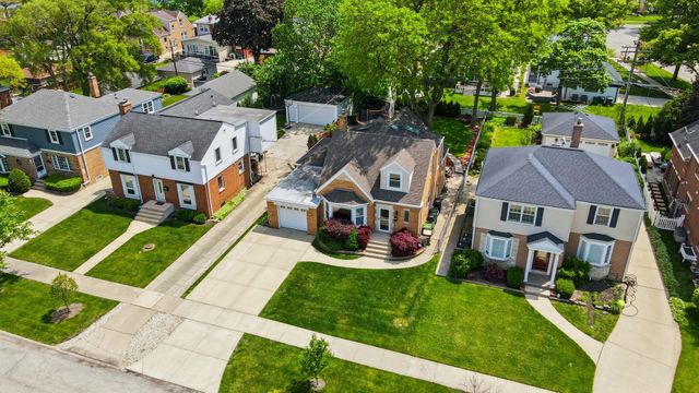 1601 S Ashland Avenue, Park Ridge, IL 60068