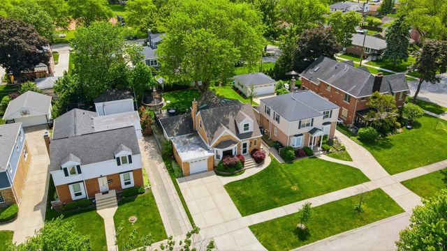 1601 S Ashland Avenue, Park Ridge, IL 60068