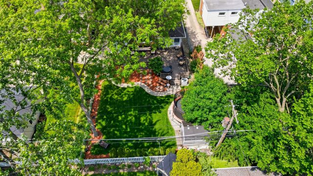 1601 S Ashland Avenue, Park Ridge, IL 60068