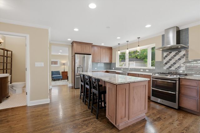 1601 S Ashland Avenue, Park Ridge, IL 60068