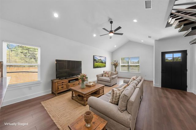 212 Southwood DR, Granite Shoals, TX 78654
