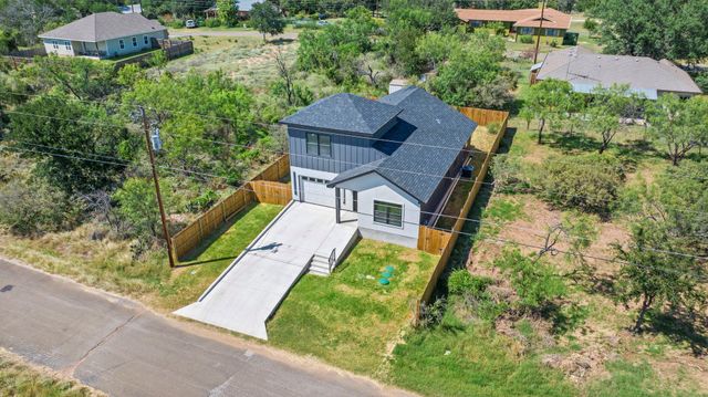 212 Southwood DR, Granite Shoals, TX 78654