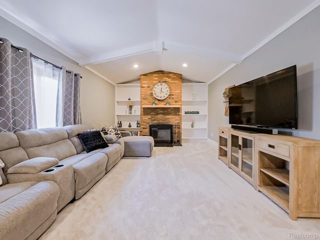 25911 Buckminster Drive, Novi, MI 48375