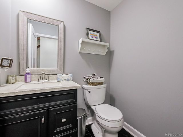 25911 Buckminster Drive, Novi, MI 48375