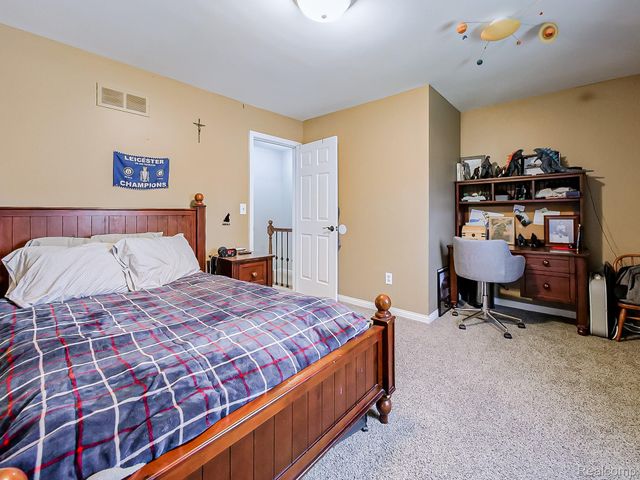 25911 Buckminster Drive, Novi, MI 48375