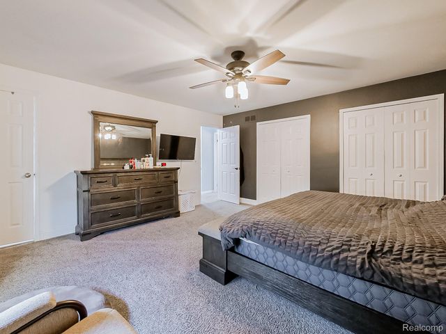 25911 Buckminster Drive, Novi, MI 48375