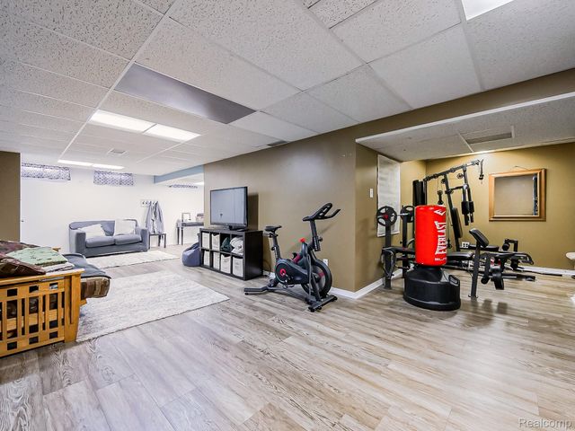 25911 Buckminster Drive, Novi, MI 48375